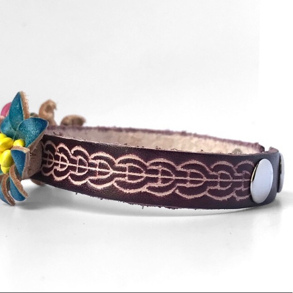 Genuine leather handmade handcrafted women’s bracelet - Picture 3 of 4